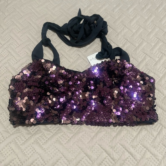 Free People Star Bright Sequin Two-Piece Crop Top & Midi
Skirt NWT Size 6. - Picture 7 of 12